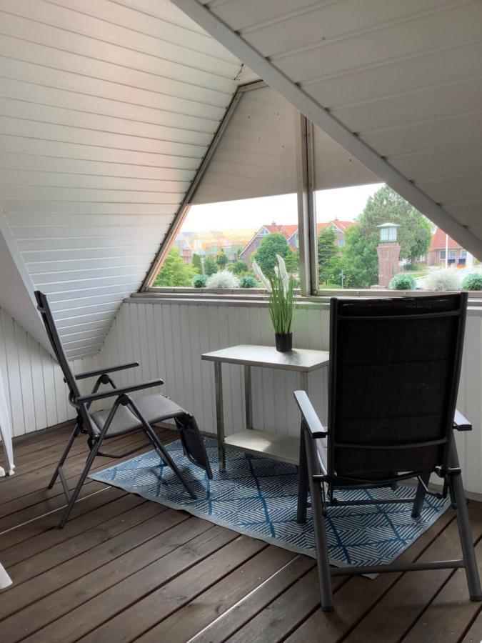 Hauszeit Kapitaenshaus Friedrichsschleuse * Carolinensiel